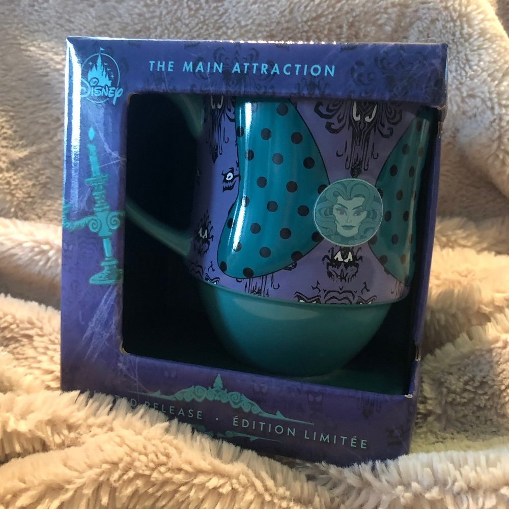 Disney Minnie Main Attraction Haunted Mansion Mug